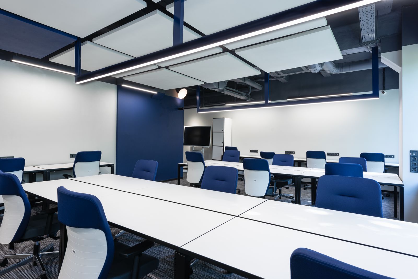 Bureaux propres après le passage d'un agent de nettoyage à Aix-en-Provence